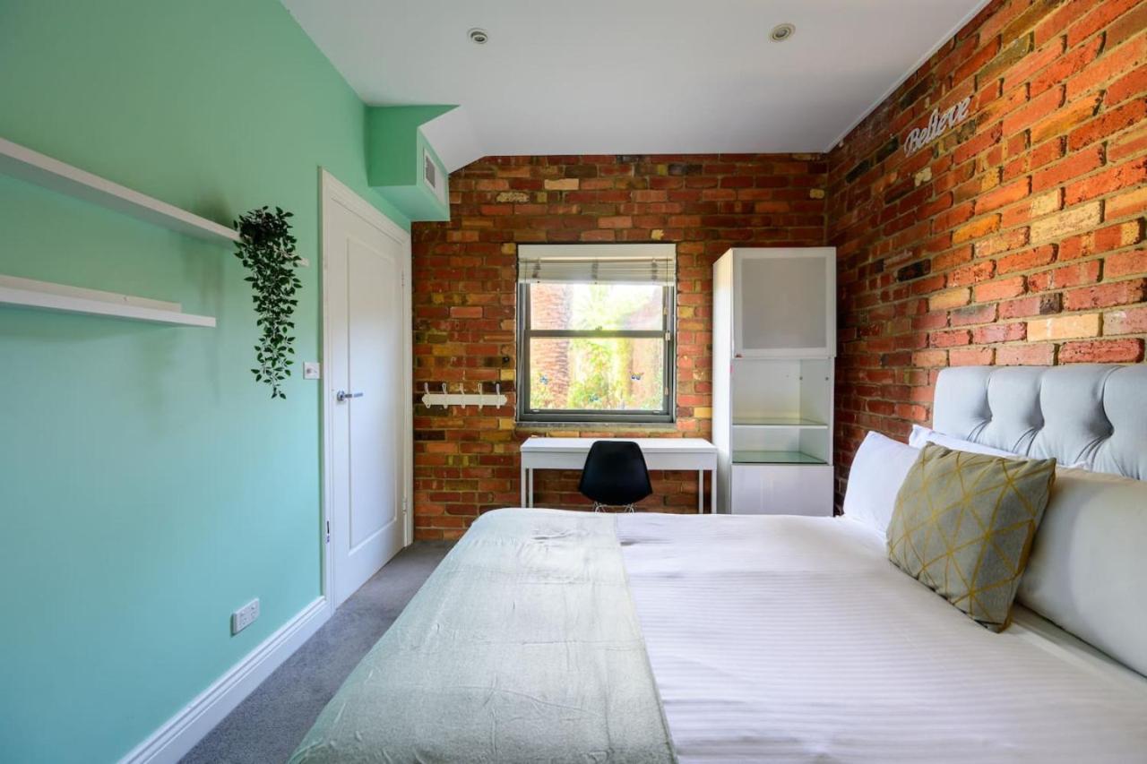 Soho, Warehouse Style Holiday home Melbourne