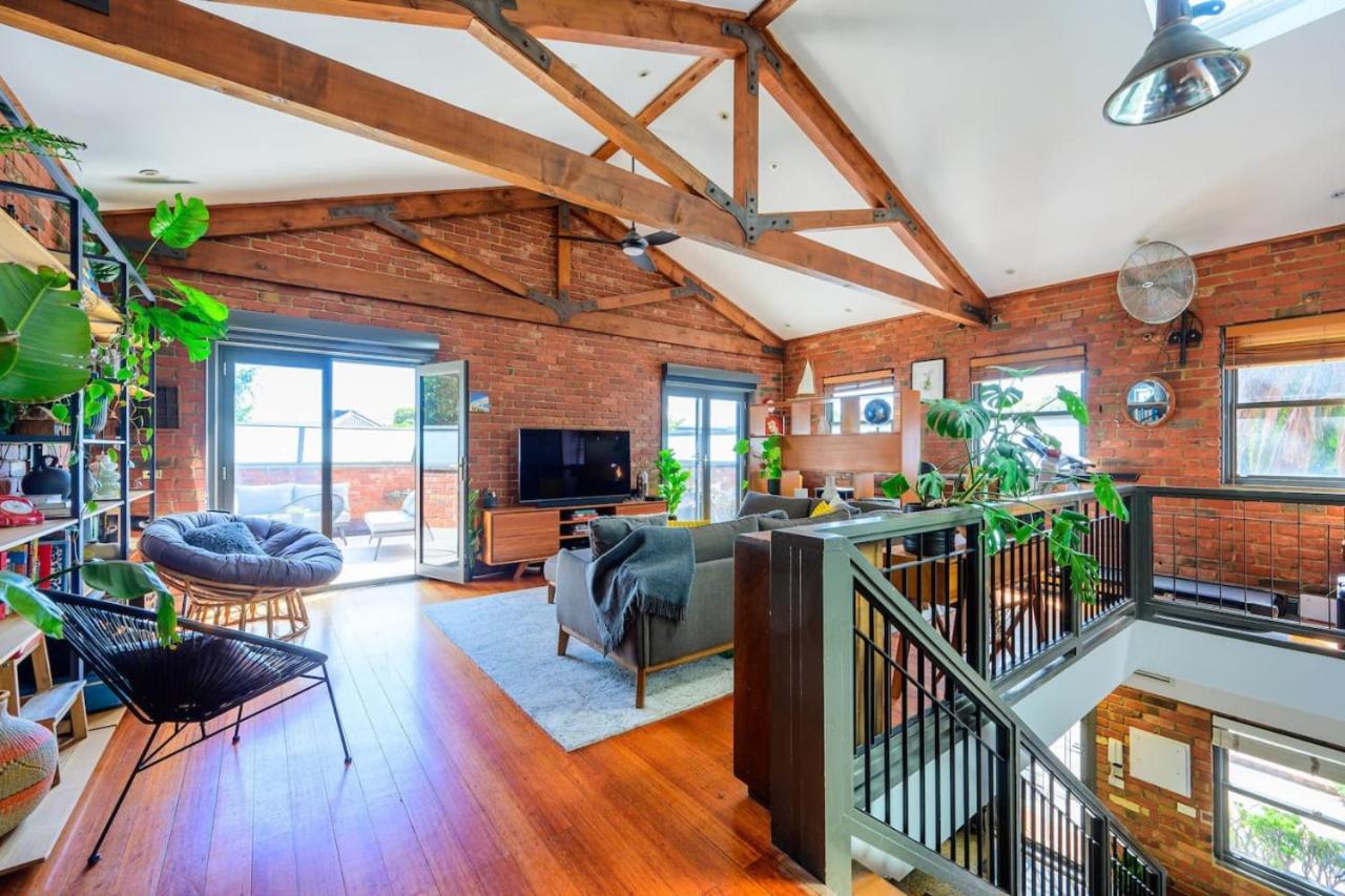 Soho, Warehouse Style Holiday home Melbourne
